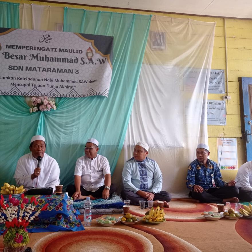 Pembakal Desa Mataraman menghadiri Maulid Nabi di SDN Mataraman 3